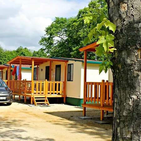 Bukfurdo Mobilhazak Daire